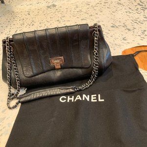AUTHENTIC CHANEL Reissue Accordian Bag